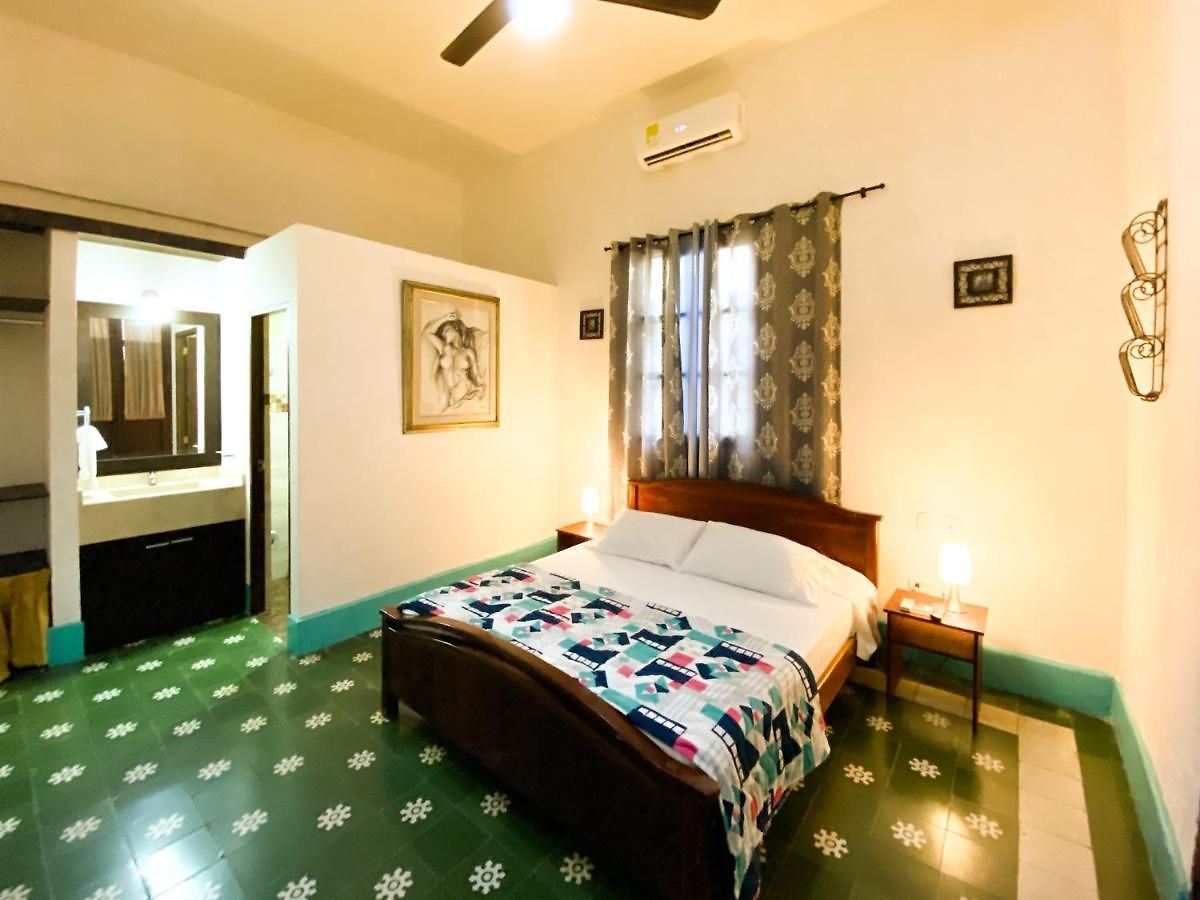 Mansion Bahia Manga Bed & Breakfast 3*