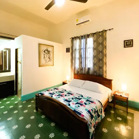 Mansion Bahia Manga Bed & Breakfast 3*